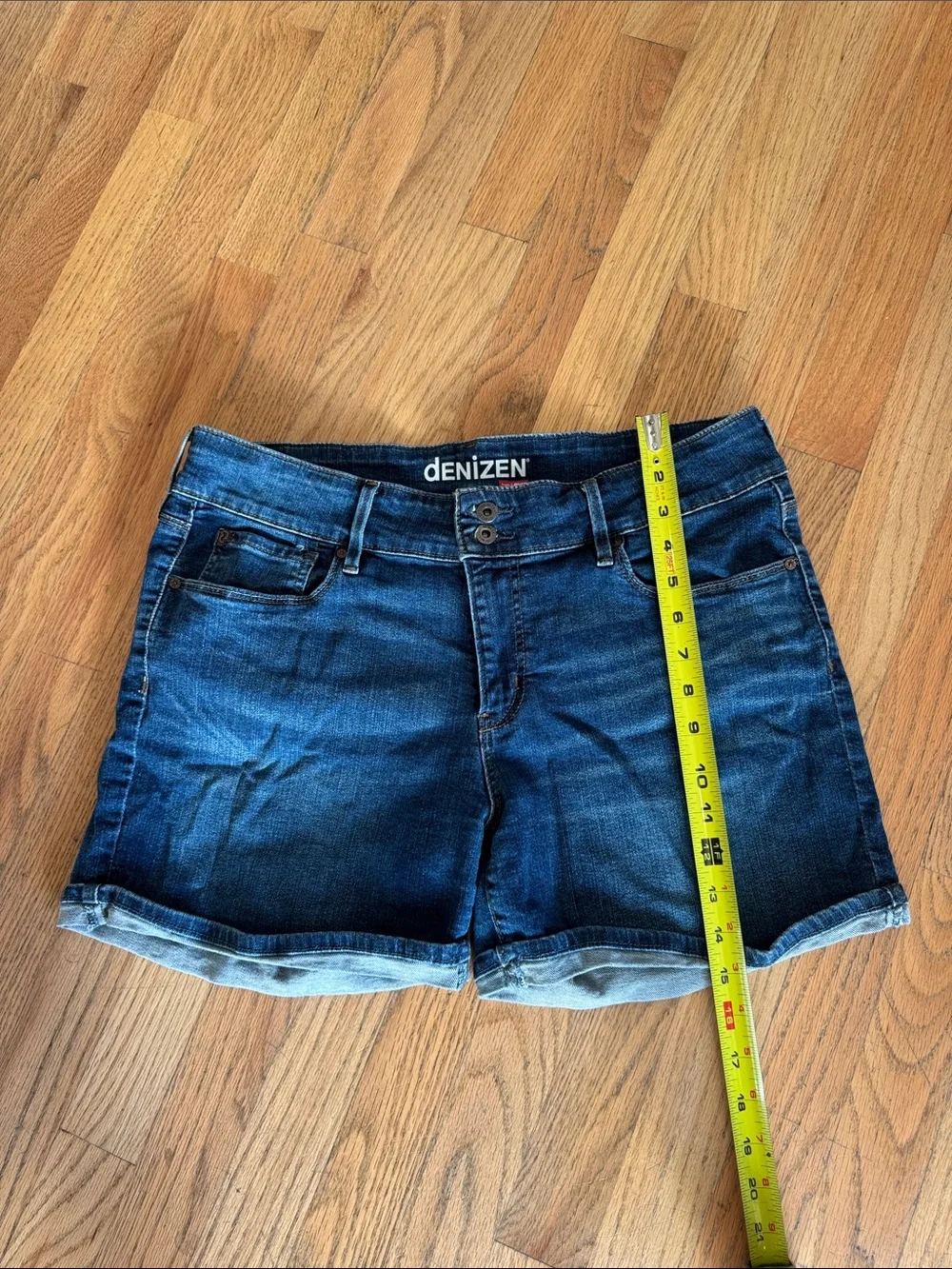 Denizen Levi's Dark Blue Rolled Cuff Denim Shorts Size: 14